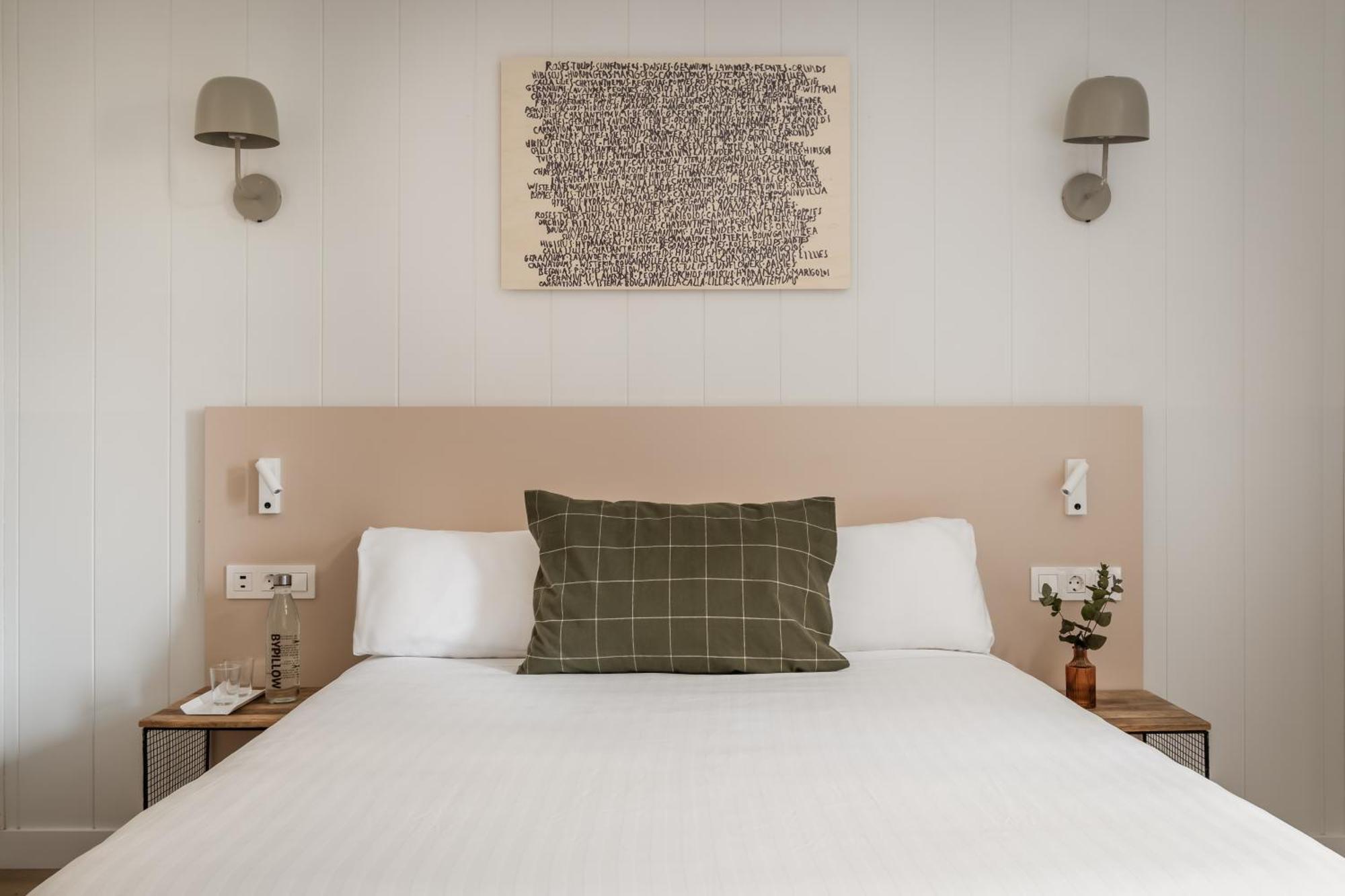 Bypillow Erba Girona Exterior photo