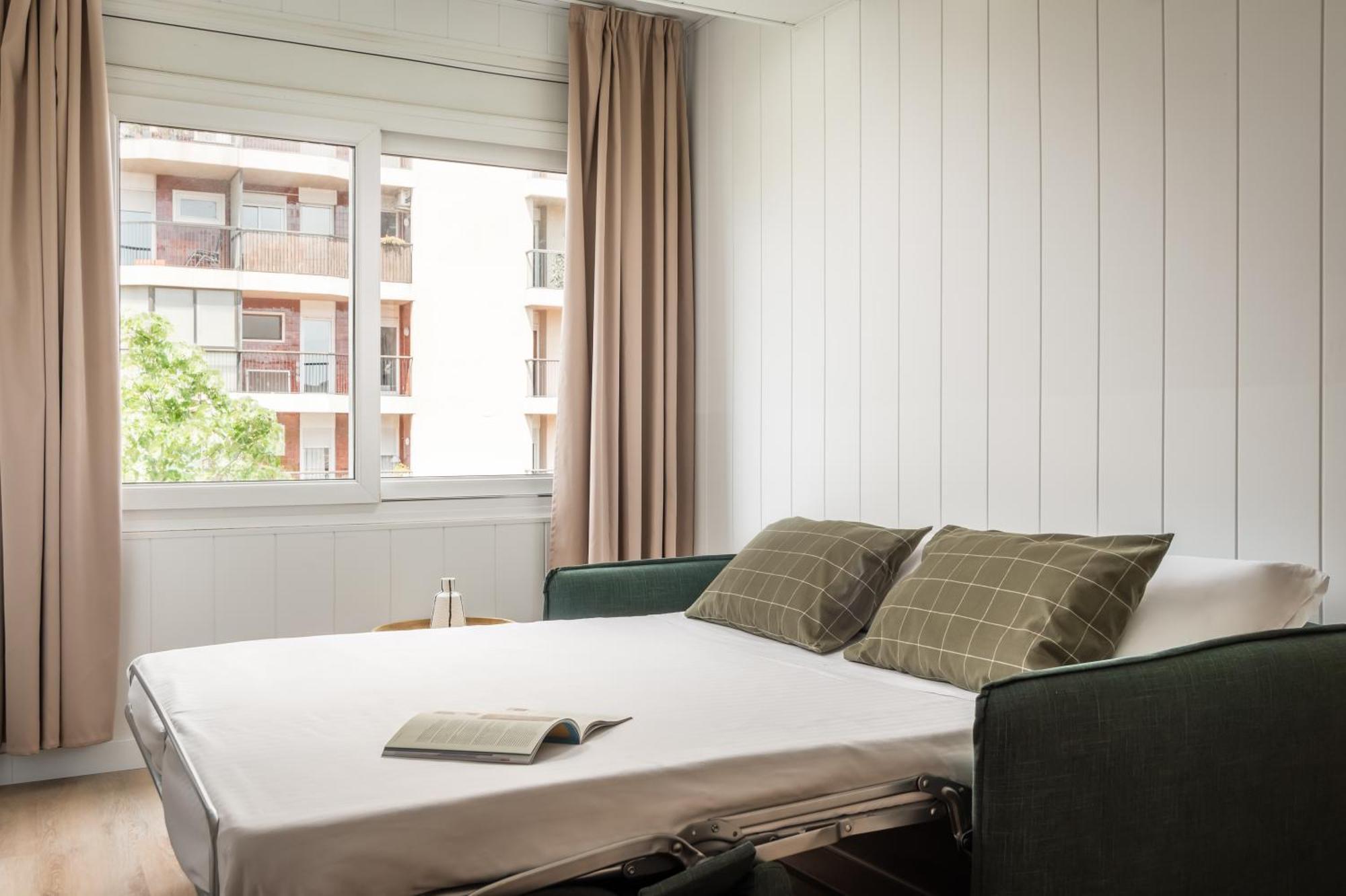 Bypillow Erba Girona Exterior photo